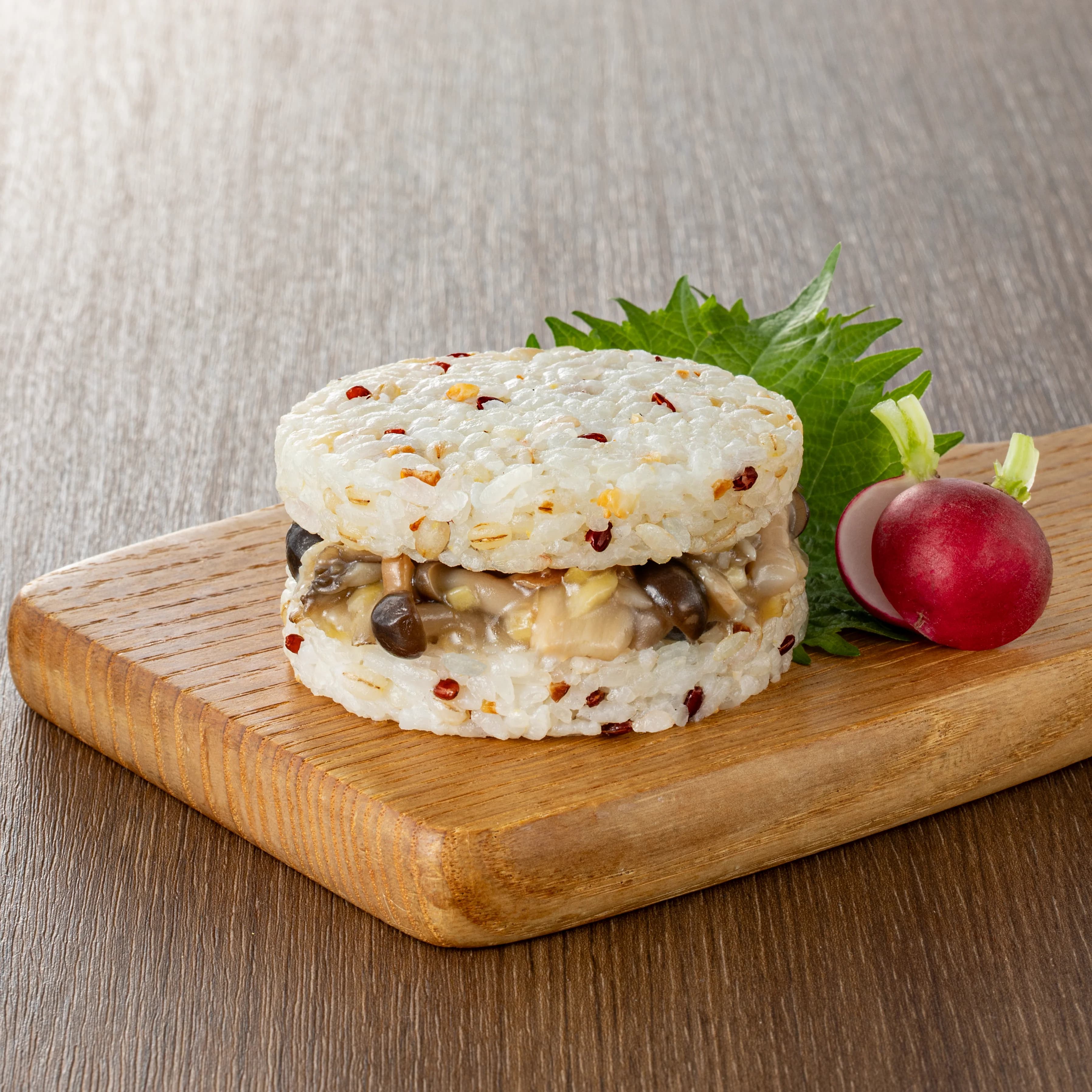 雑穀ライスバーガー　きのこ生姜あん