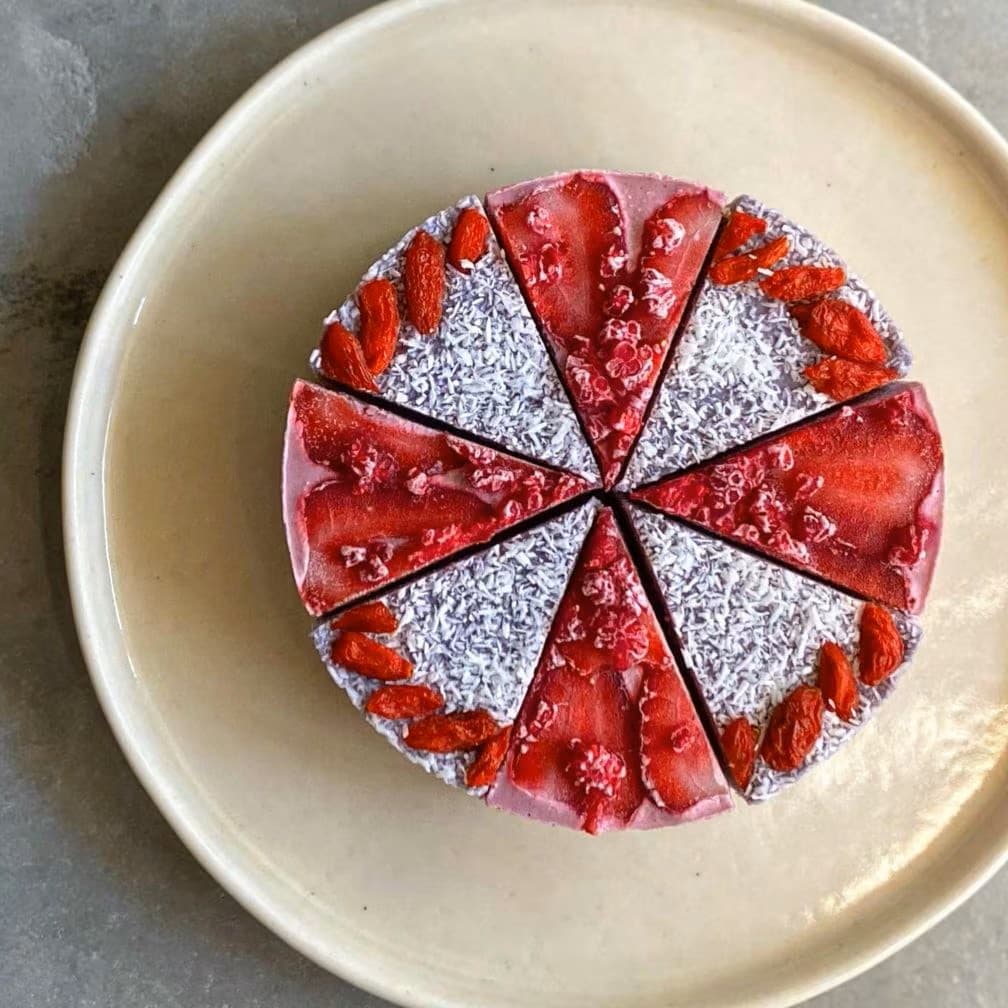 RAW CAKE　BERRY ASSORT