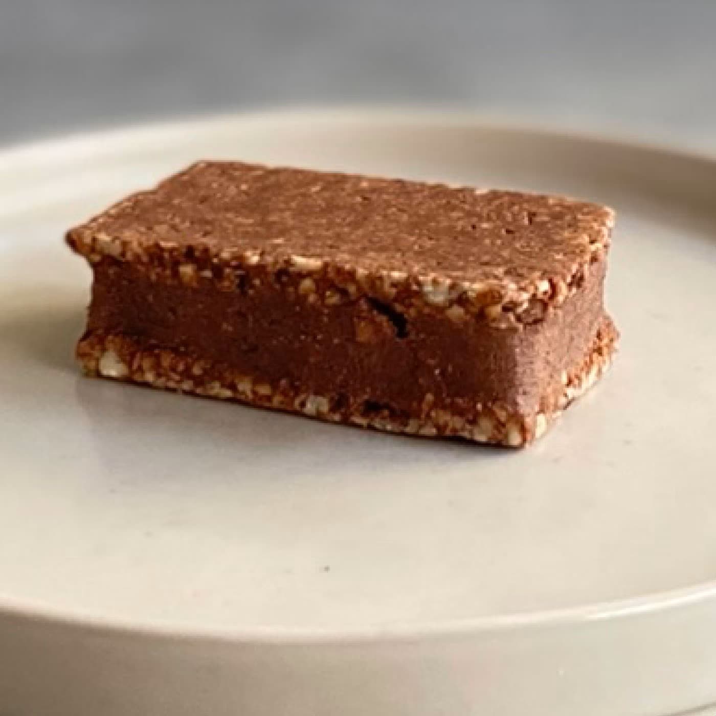 RAW BUTTER SAND　CHOCOLATE