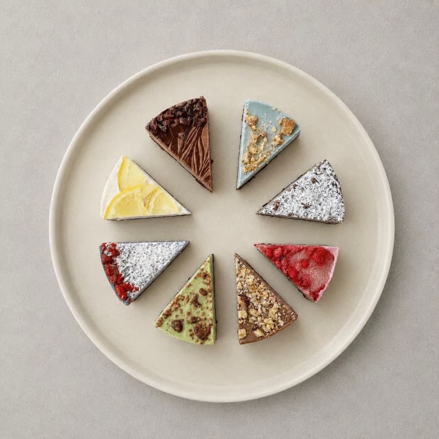 RAW CAKE　8P ASSORT